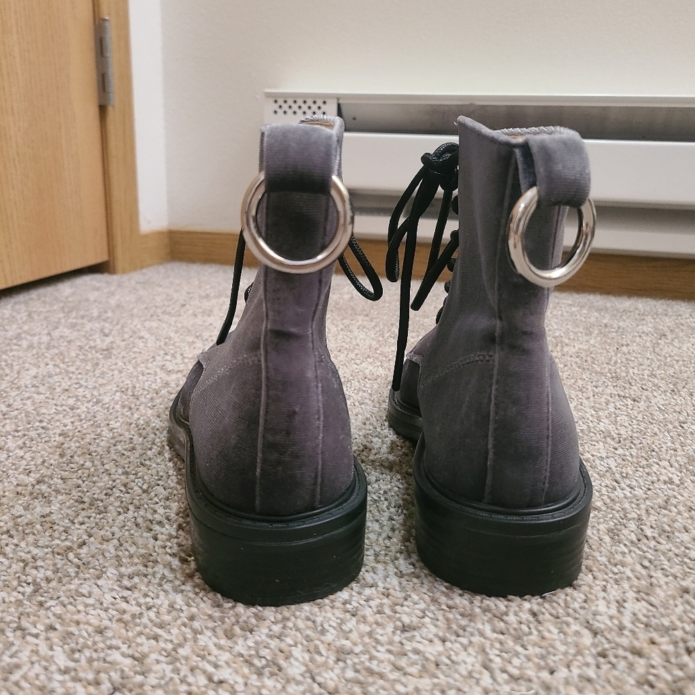 Dolce Vita Bardot Charcoal Gray Velvet Lace Up Combat Boots - Picture 10 of 12